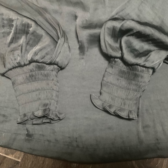 GAP Satin Mockneck Pleated Blouse in Black with Mandarin Collar - Picture 11 of 11